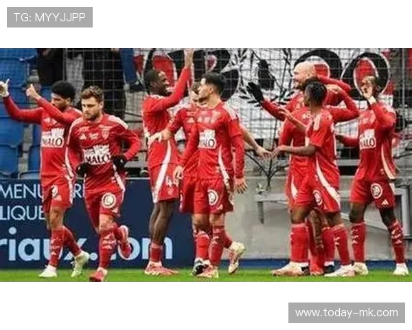 洛里昂主场迎战劲旅,力争扭转赛季颓势 洛里昂主场迎战劲旅,力争扭转赛季颓势